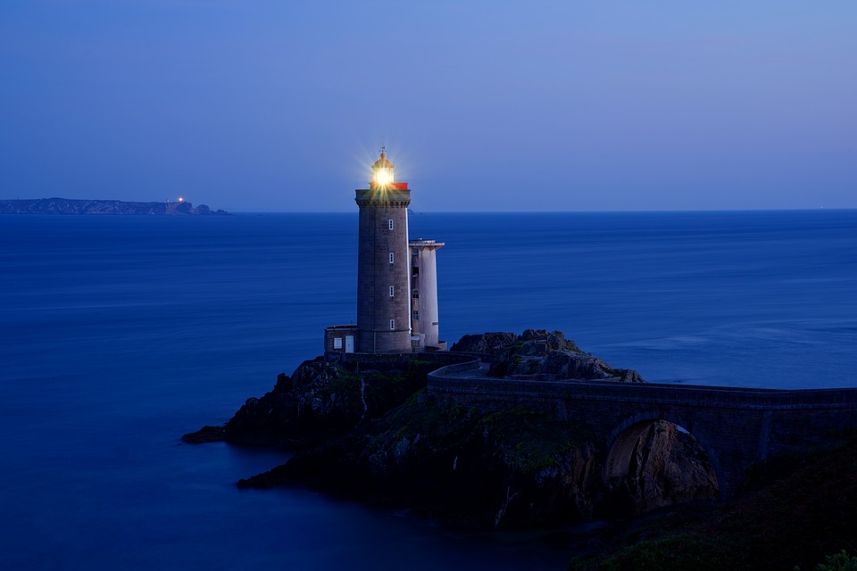 6 raisons de séjourner dans un phare pendant les vacances