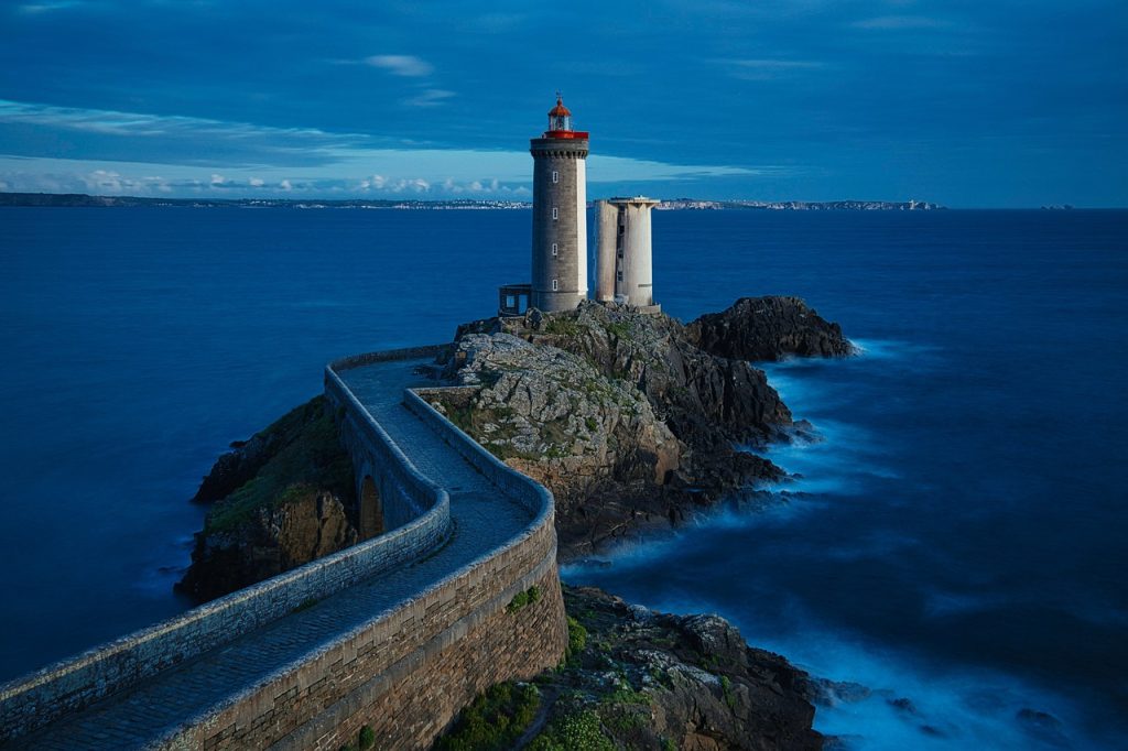 Séjourner dans un phare : une expérience inoubliable pour vos vacances